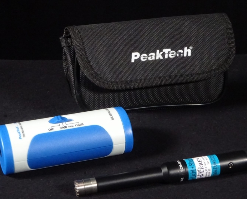 Peaktech 8010 Calibrator Wahlschalter 94 oder 114 dB