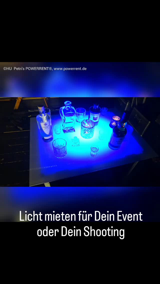 Licht mieten für Dein Event oder Dein Shooting, Akkuleuchten, GVM Slider, Aufheller, Spots,Nebel, Backdrop, Effektlicht, Panel Leuchten, Fresnel Spots- You got the hook,we got the lights!
#veranstaltungstechnik #licht #shootingday #gaffer