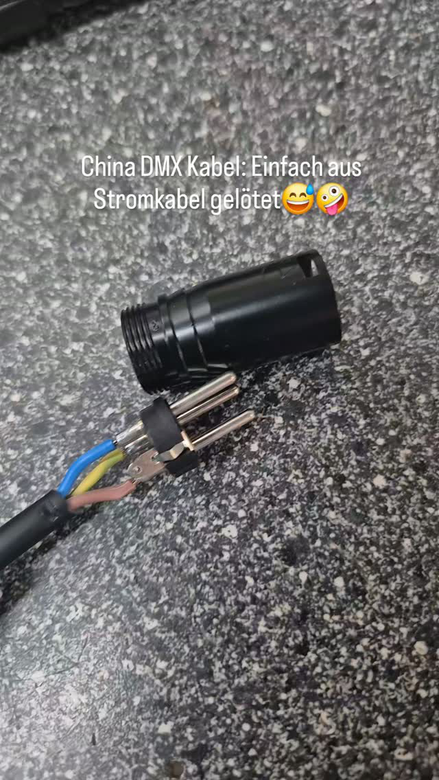 Vertrauen ist gut, Kontrolle ist besser: Chinesische Beipack-Kabel sind einfach als Stromkabel H03VV an XLR angelötet! Normalerweise ist es abgeschirmtes "Mikrokabel" mit einem Widerstand von 120 Ohm pro Kilometer! 
Sachen gibt's😅
:
:
#beleuchtung #Veranstaltungstechnik #china #dmx