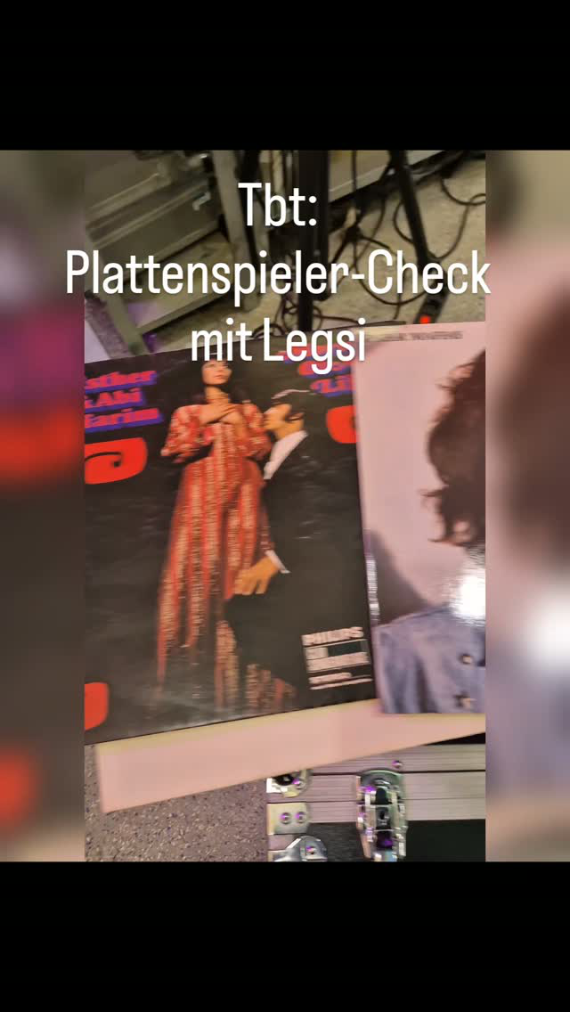 Throwback: regelmässiger Plattenspieler Check, hier mit unserem Legsi, der leider nicht mehr bei uns ist. Am letzten Arbeitstag vor den Ferien war er noch dabei, und abends hatte er eine Kehlkopf Lähmung 😪. Danke Legs für 17 schöne Jahre mit dir!❤️ Du fehlst uns!
:
:
:
:
#veranstaltungstechnik #plattenspieler #schönezeit #hundeliebe